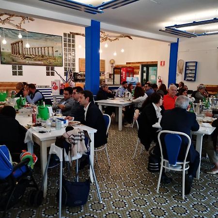 מטאפונטו Hotel Kennedy מראה חיצוני תמונה
